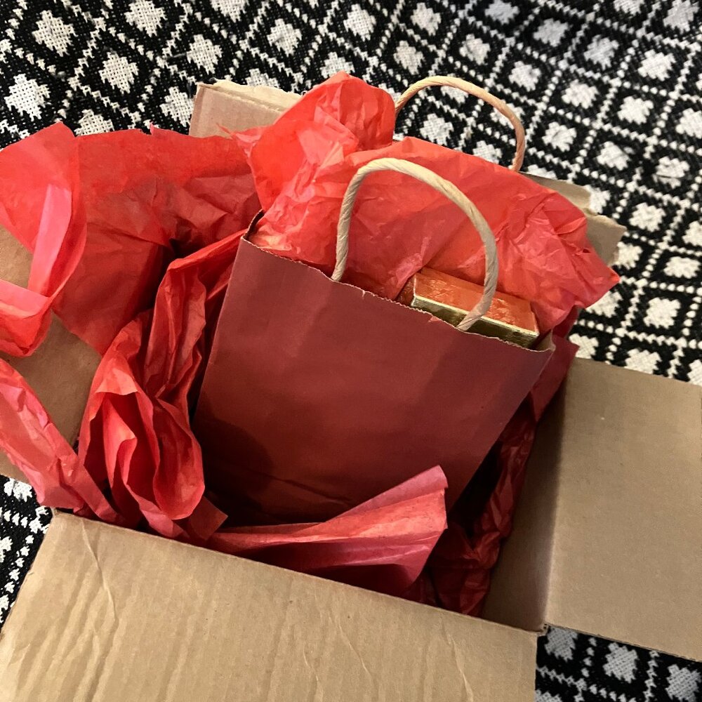 Full Gift Wrapping Add-on - Picture 2 of 2